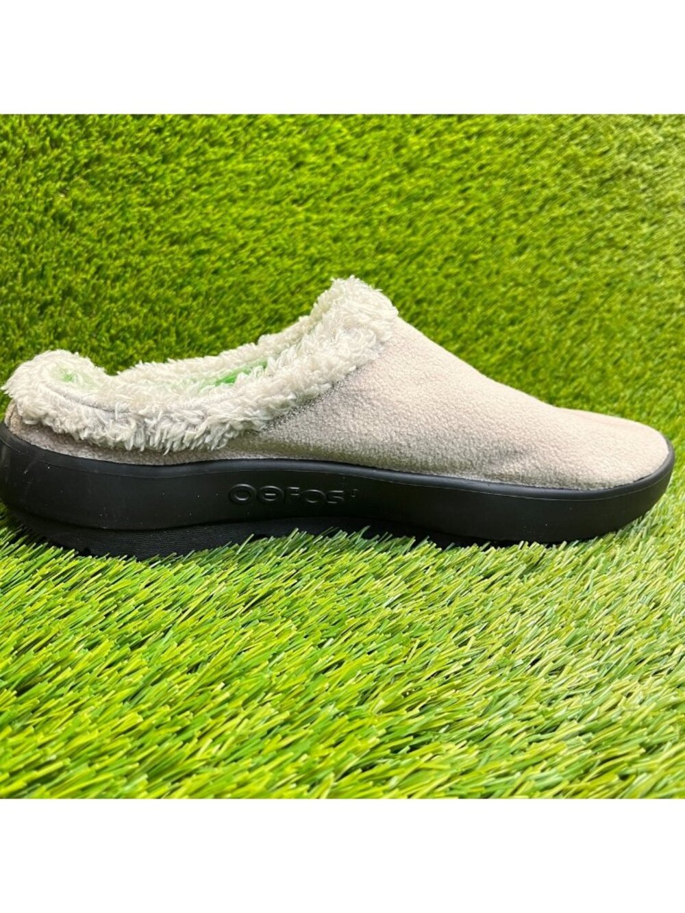 OOFOS OOcoozie Mens Size 9 Beige Black Casual Slip On‎ Recovery Mules Shoes